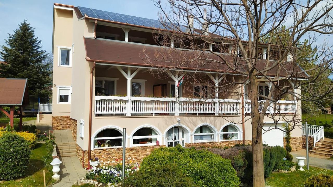 Németh Apartmanok Zalakaros Esterno foto